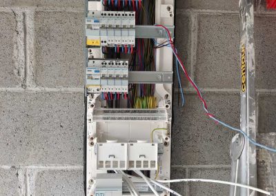 jc2e-électricien-électricité générale-remise au normes électriques-Fleury (50800) Manche
